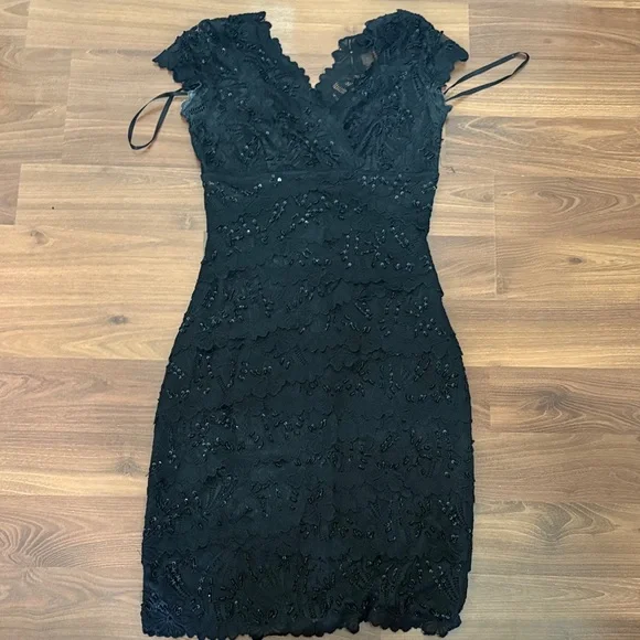 le chateau | Dresses | Le Chateau Black Lace Mini Dress | Poshmark